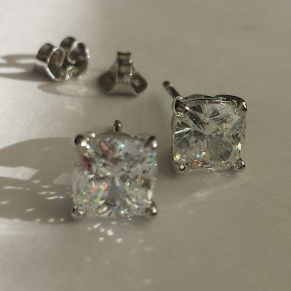 14k White Gold Stud Earrings Solid Gold 14k - Picture 5 of 15